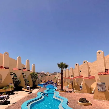 Aircon -cozy Pool View - Mareverde Адехе