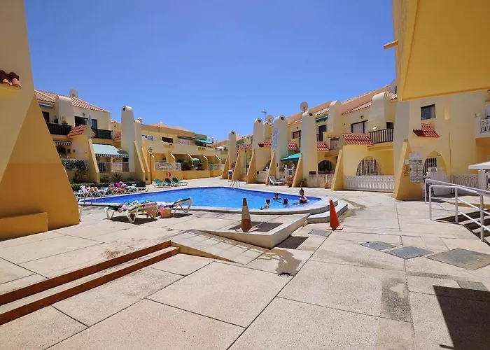 Aircon -Cozy Pool View Apartment - Mareverde Адехе