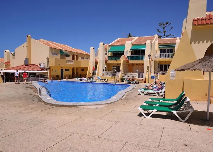 Aircon -Cozy Pool View apartment - Mareverde Appartement